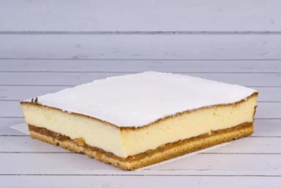 Ciasto z blachy domowej sernik pieczony