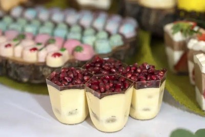 deser tiramisu z granatem