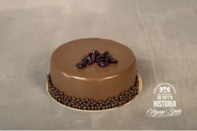 Tort belgijski sernikowy z żurawiną