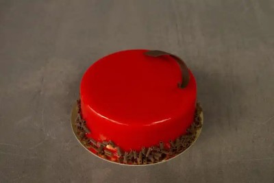 Tort belgijski truskawkowy z musem joigurtowym