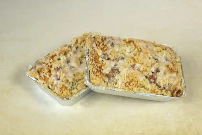 Drożdżówka w foremce z rabarbarem